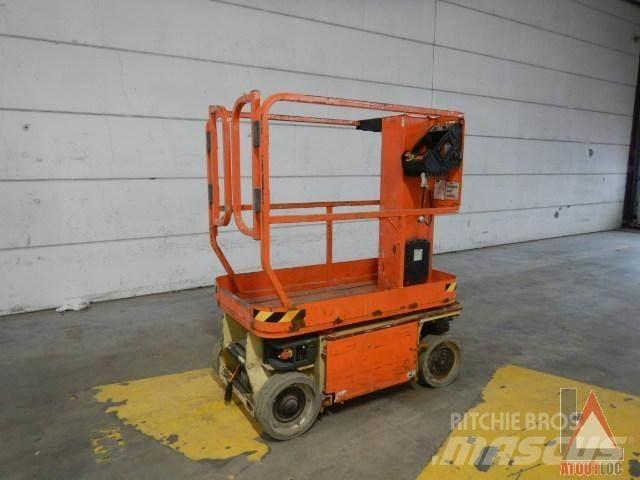 JLG 1230ES 曲臂高空作業車