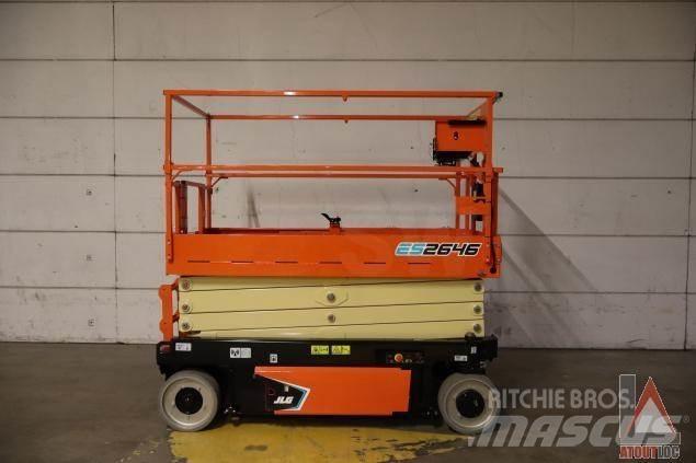 JLG 2646ES 曲臂高空作業車