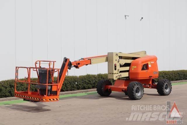 JLG 520AJ 曲臂高空作業車