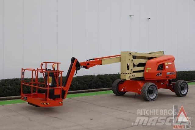 JLG EC 520AJ 曲臂高空作業車