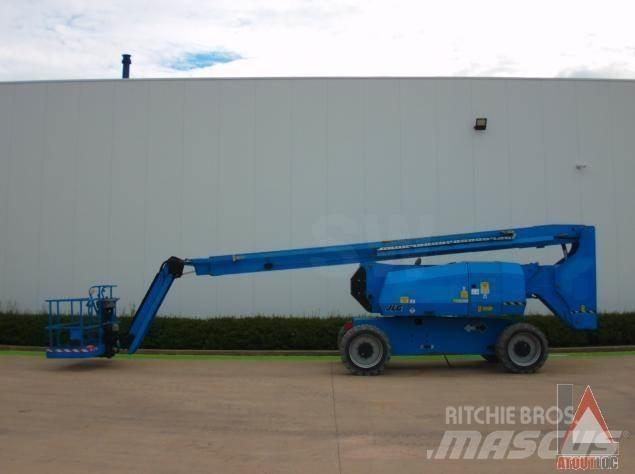 JLG H800AJ 曲臂高空作業車