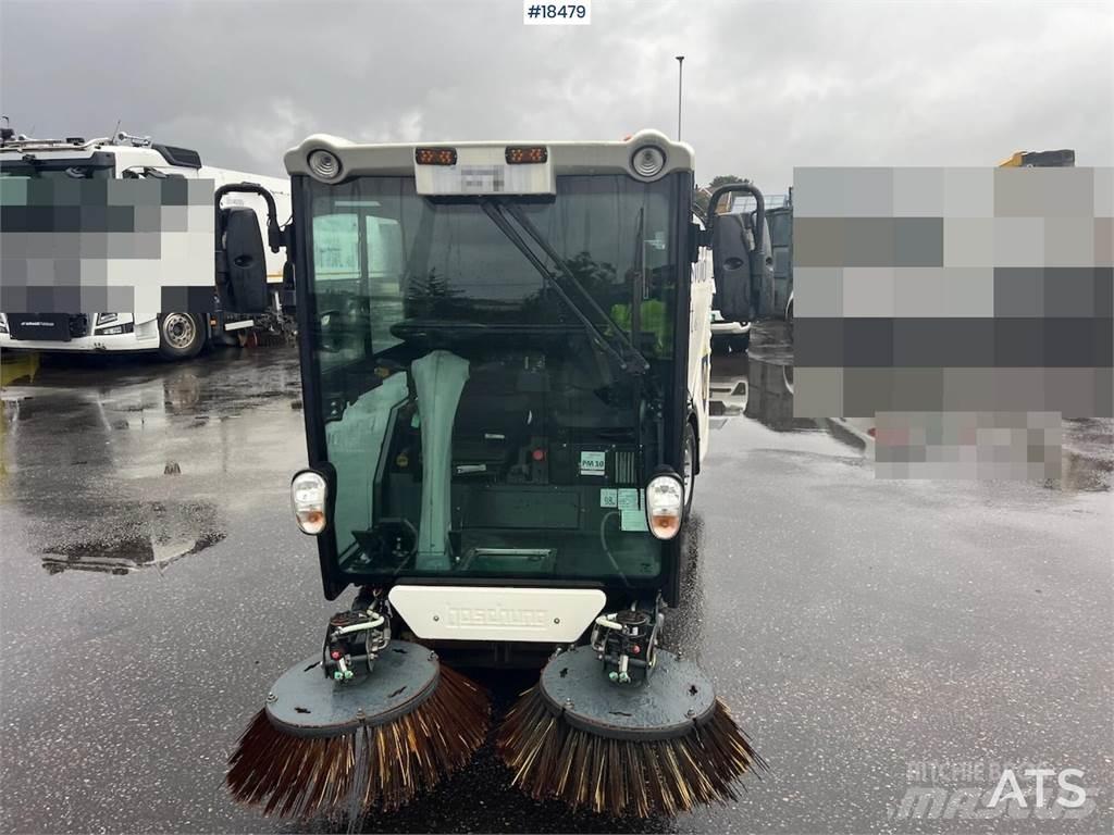 Boschung S2 sweeper 清掃車