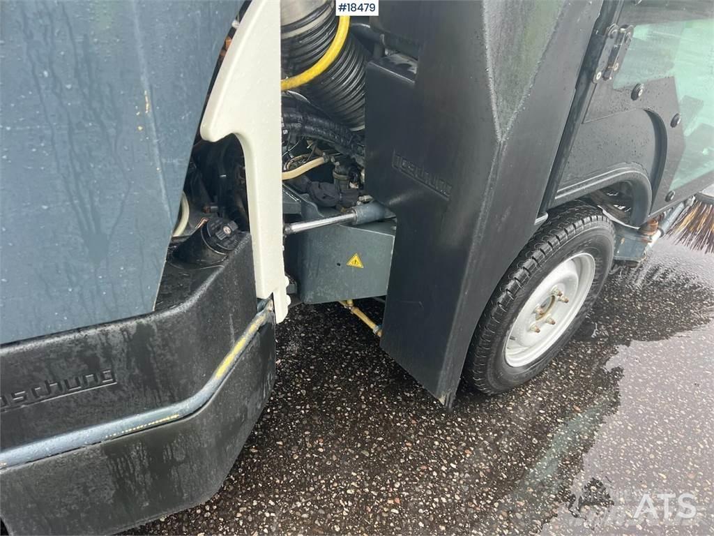 Boschung S2 sweeper 清掃車