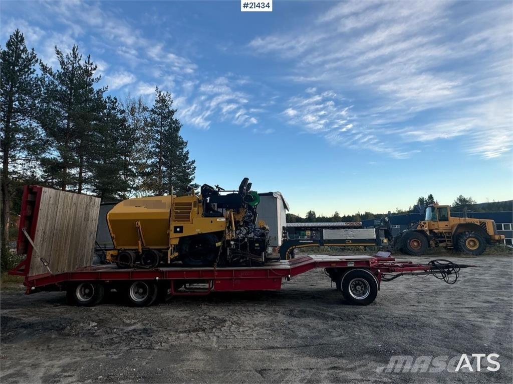 CAT AP 300 瀝青攤舖機/鋪路機