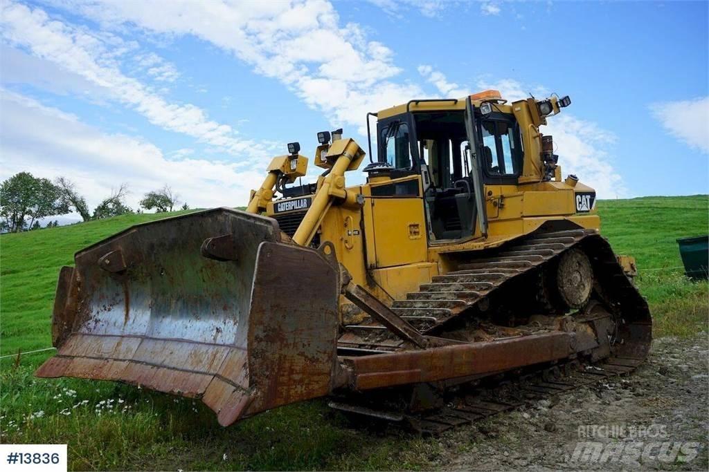 CAT D6T 履帶推土機