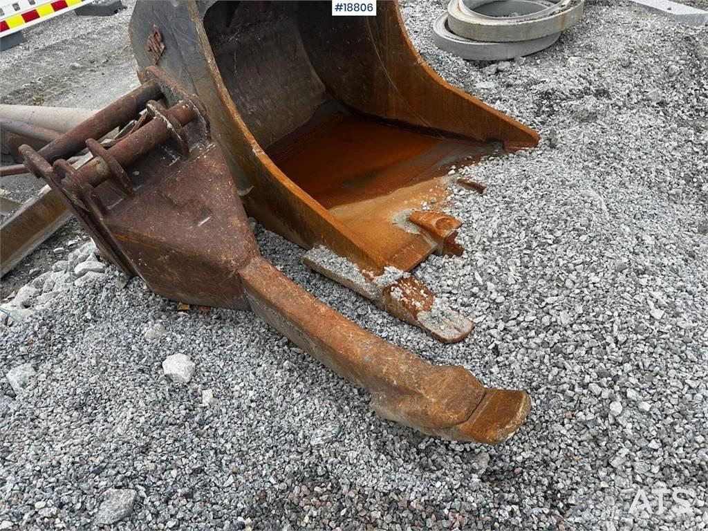 Doosan DX225LC 履帶式 挖土機/掘鑿機/挖掘機