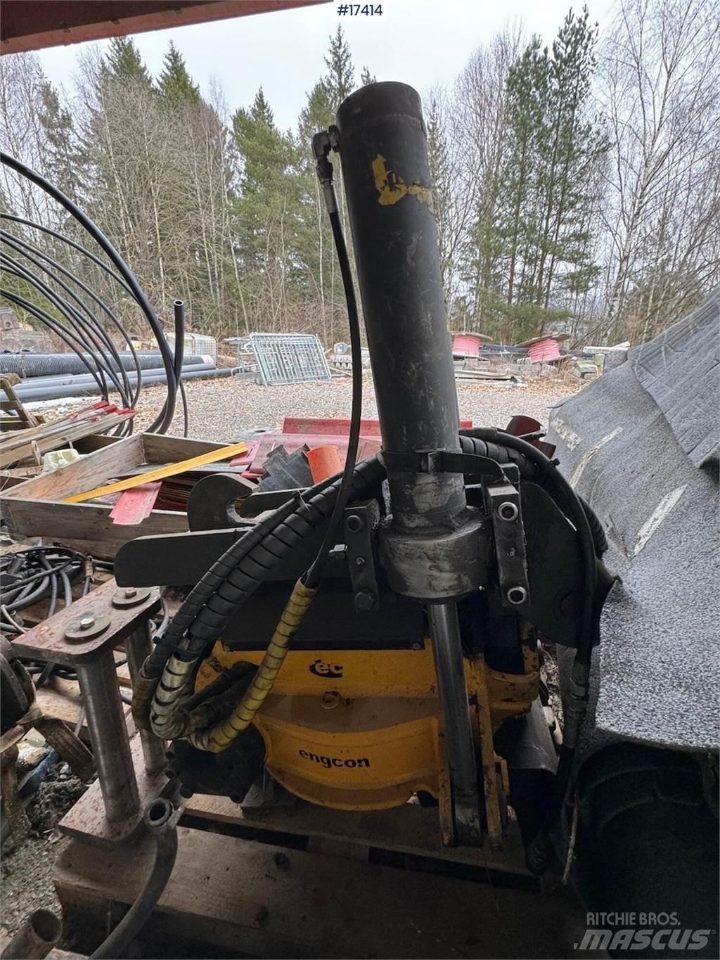 Engcon Rototilt 其他