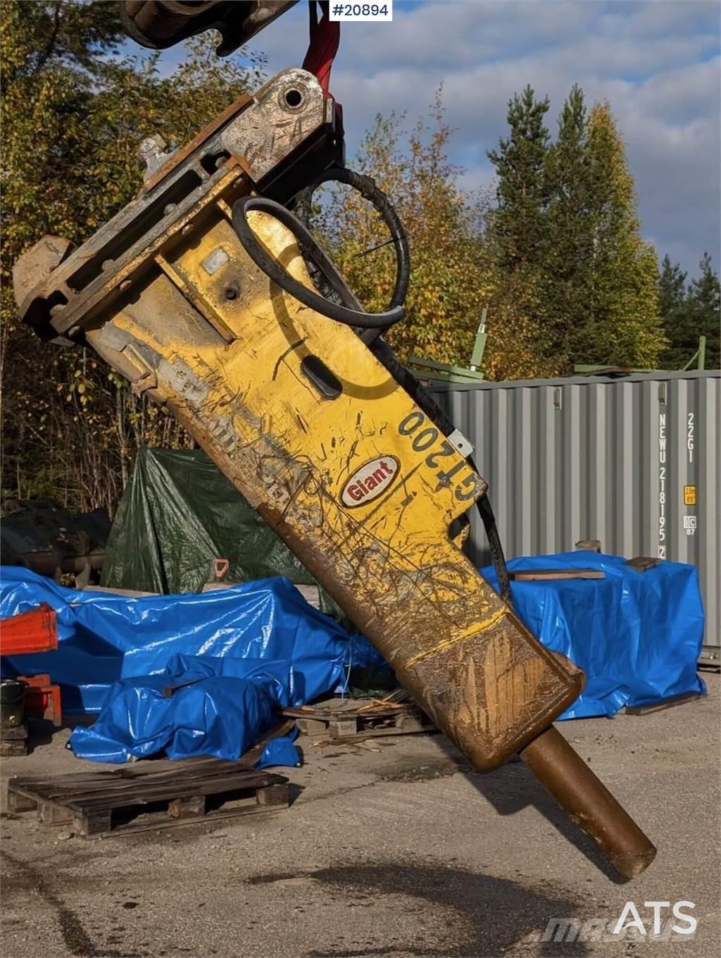 GiANT GT200 鐵鎚/碎石機