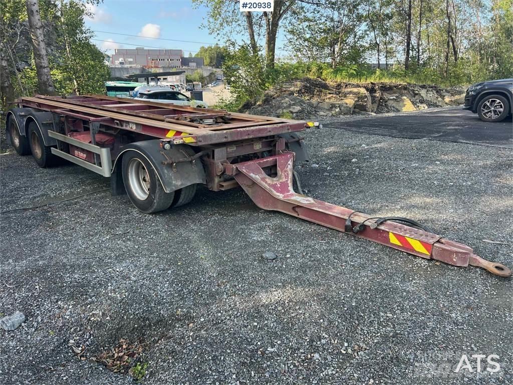 Istrail 3 akslet 裝載運輸拖車