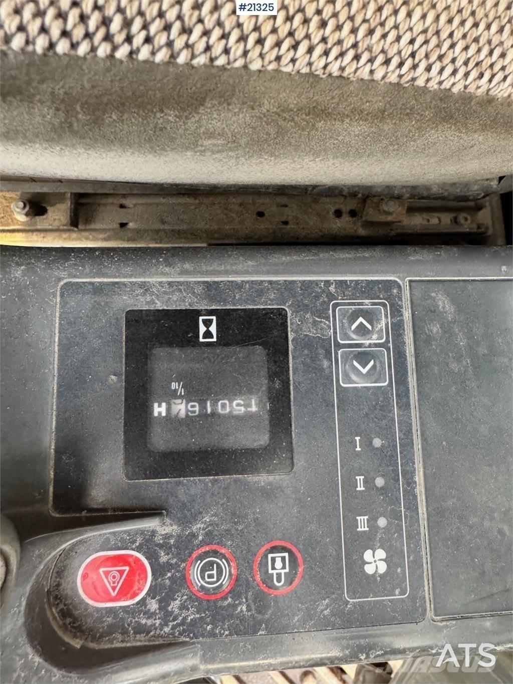 JCB JS200LC 履帶式 挖土機/掘鑿機/挖掘機