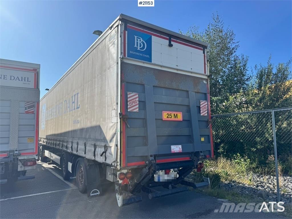 Krone Citysemi. 箱體半拖車