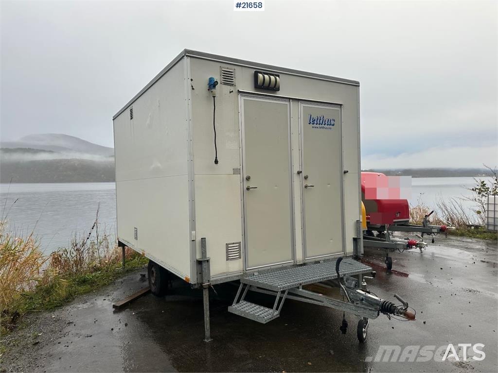  Letthus brakke 工棚工寮