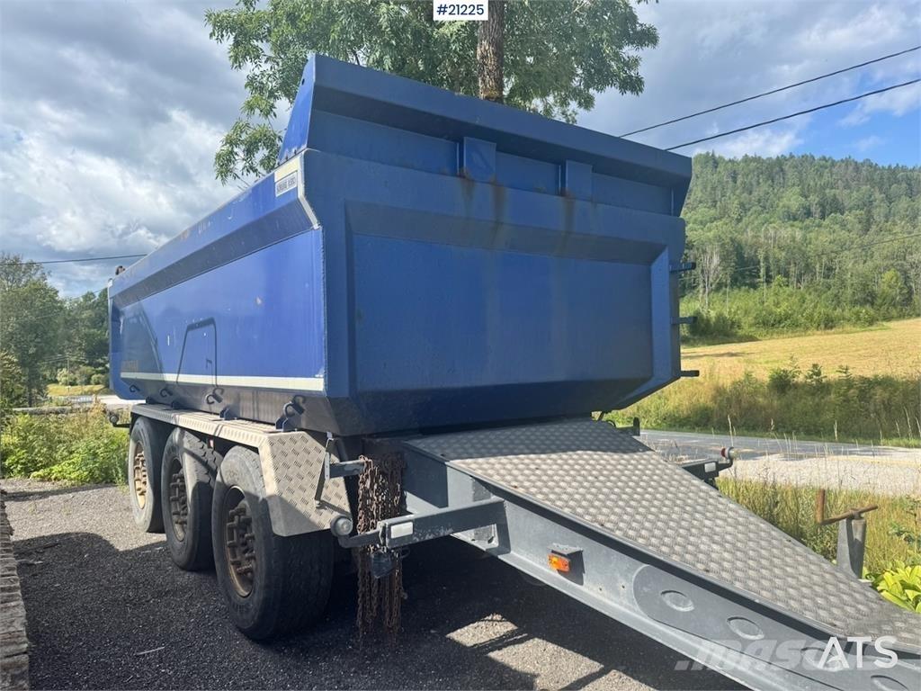 Maur Trailer. 傾卸式拖車