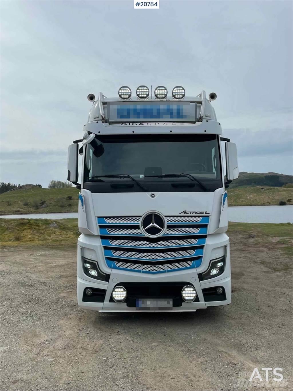 Mercedes-Benz Actros 貨箱式卡車
