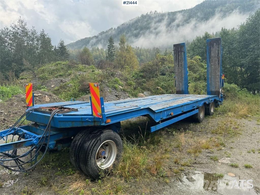 Müller Maskinhenger 低架裝載車