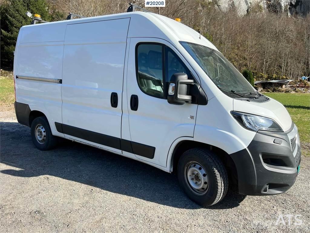 Peugeot Boxer 廂式貨物運輸車