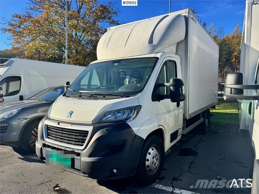 Peugeot Boxer 廂式貨物運輸車