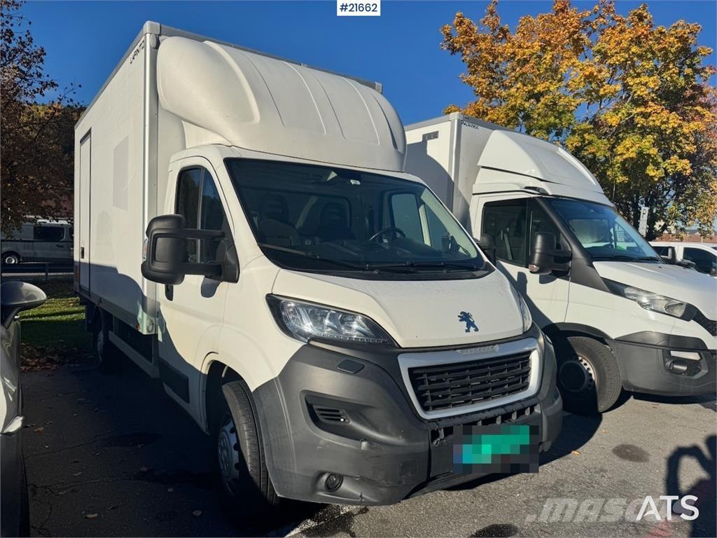 Peugeot Boxer 廂式貨物運輸車