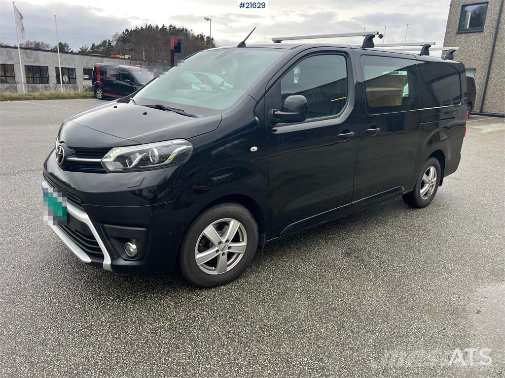 Toyota Proace Van 汽車