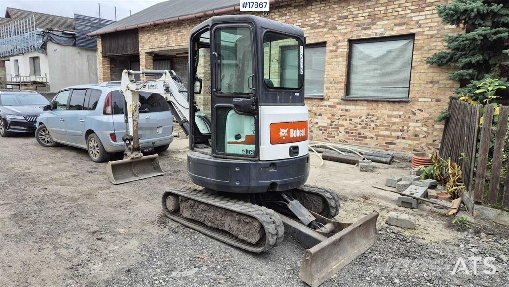 Bobcat E25***EM 小型挖土機/掘鑿機<7t(小型挖掘機)