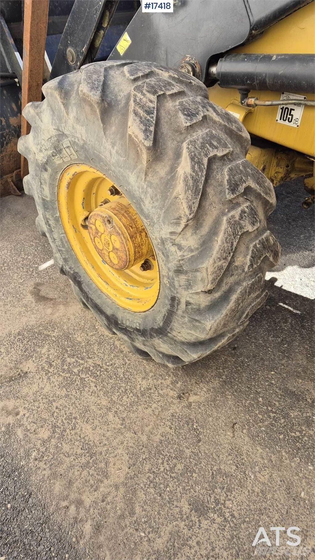 CAT 428D 反鏟裝載機