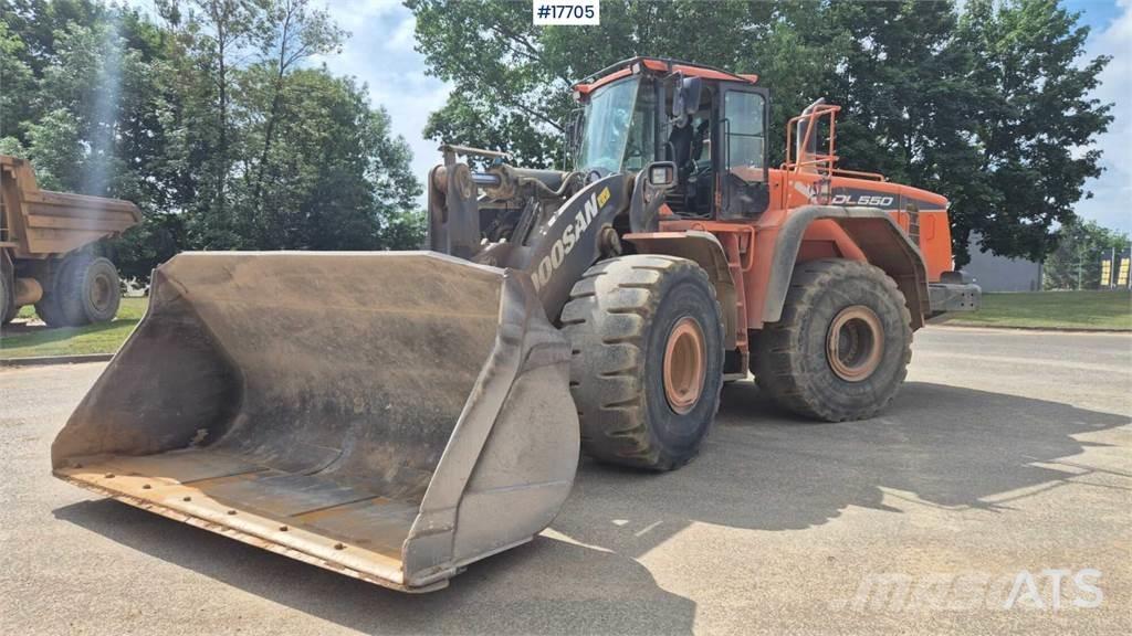 Doosan DL550-5 輪胎式裝載機