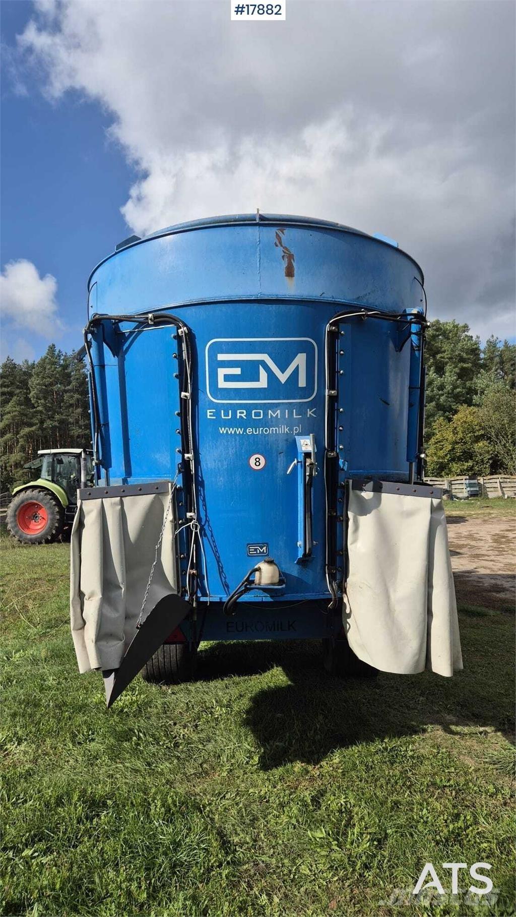 Euro MILK FXX 1000 青飼料搬運車
