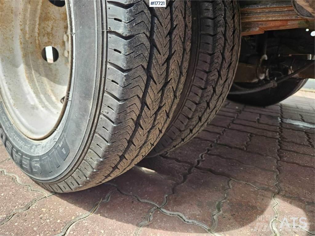 Iveco Daily 35C11 起重機卡車