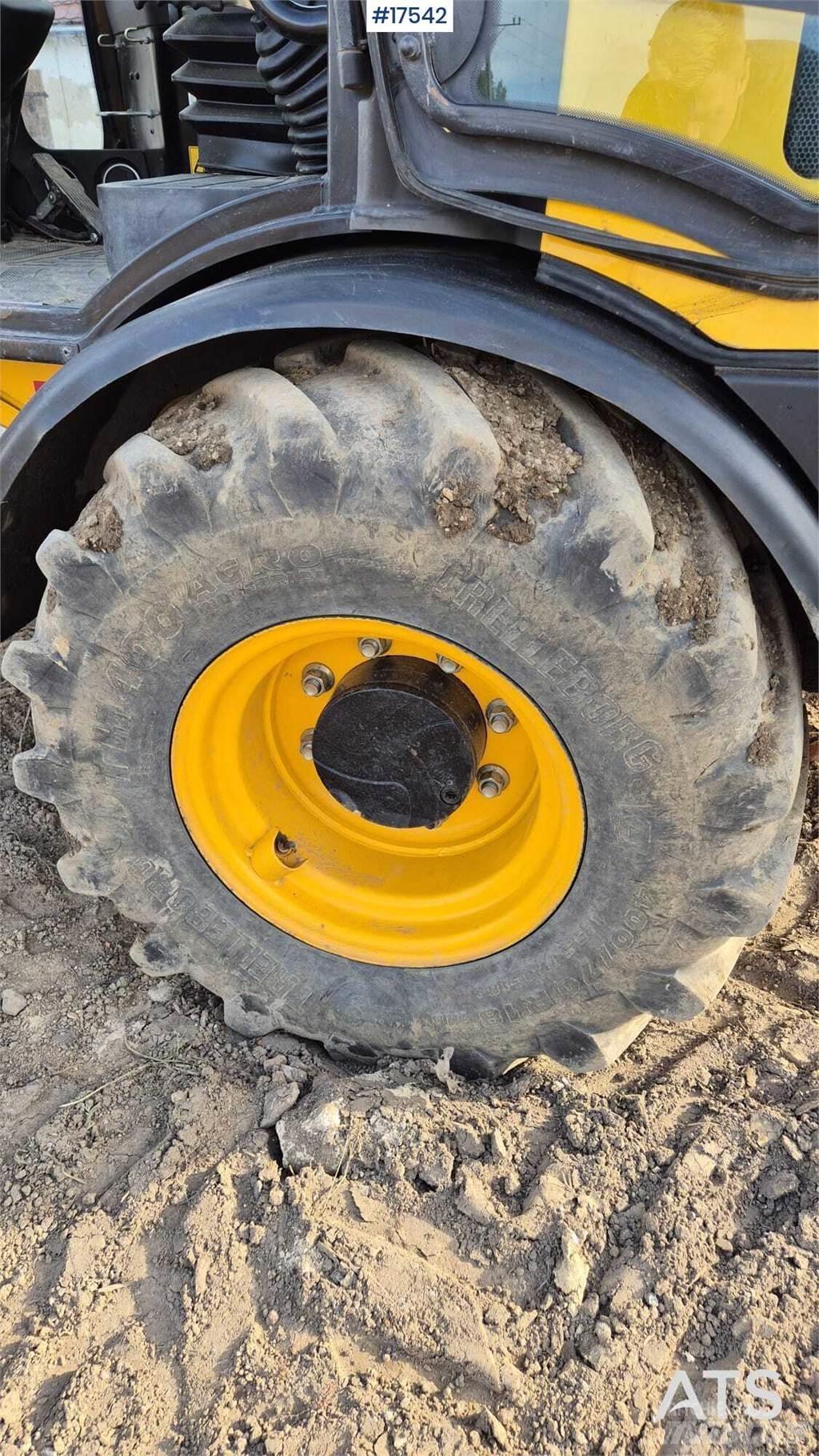 JCB 407 T4 輪胎式裝載機