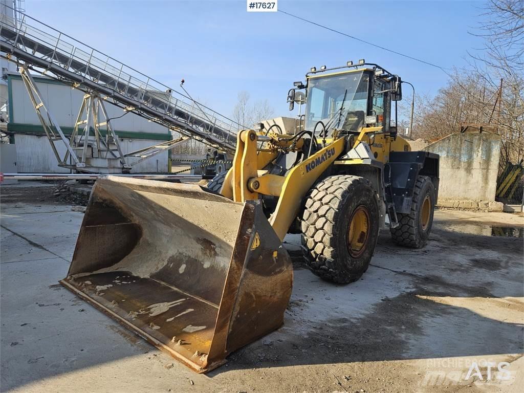 Komatsu WA 320-5 輪胎式裝載機