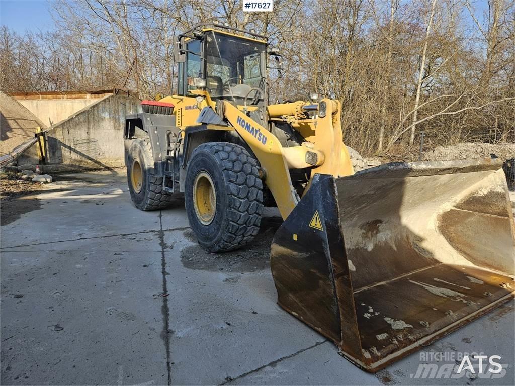 Komatsu WA 320-5 輪胎式裝載機