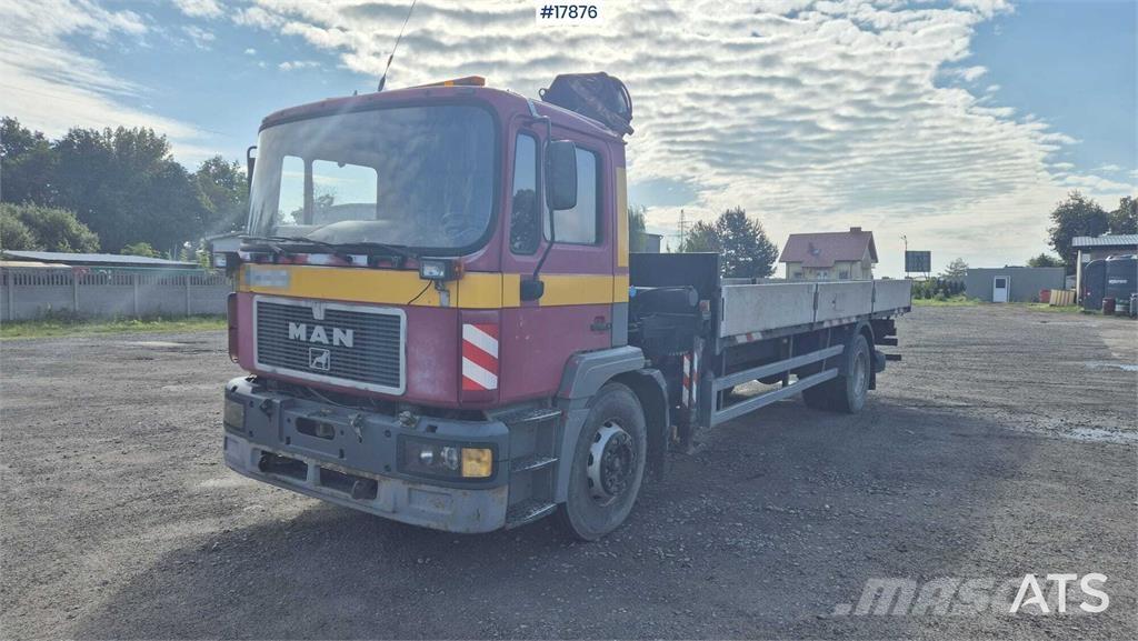 MAN 18.224 起重機卡車