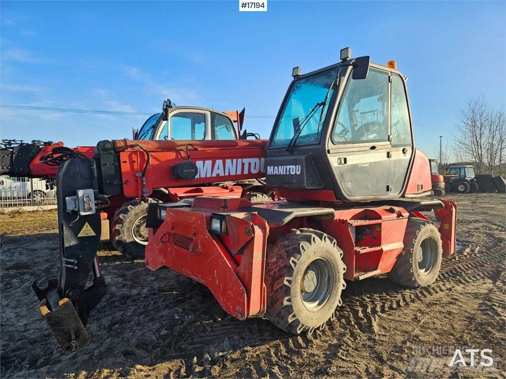 Manitou MRT 1530 伸縮臂操作車