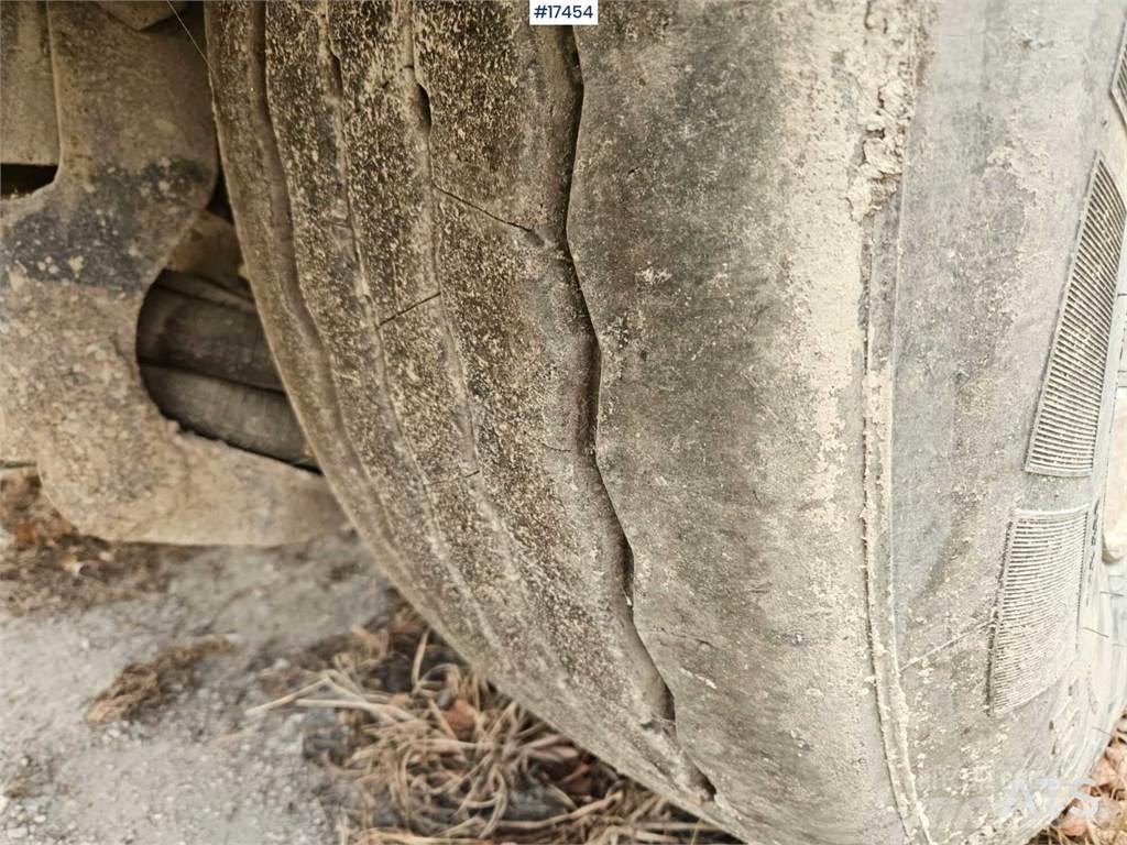 Mega MNW 傾卸式半拖車