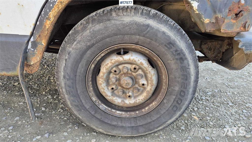 Mercedes-Benz 380D 起重機卡車