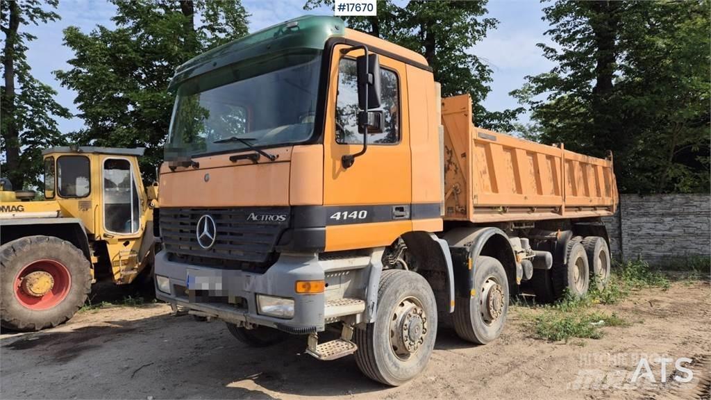 Mercedes-Benz 4140 傾卸式卡車
