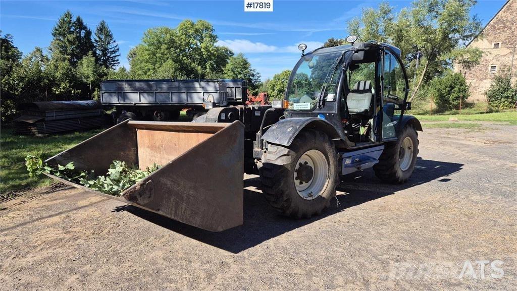 New Holland LM 5060 伸縮臂操作車