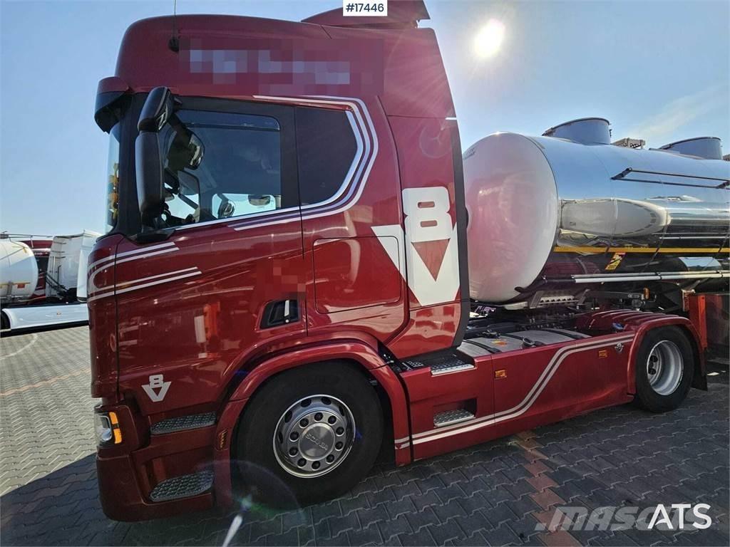 Scania R530 V8 曳引機組件