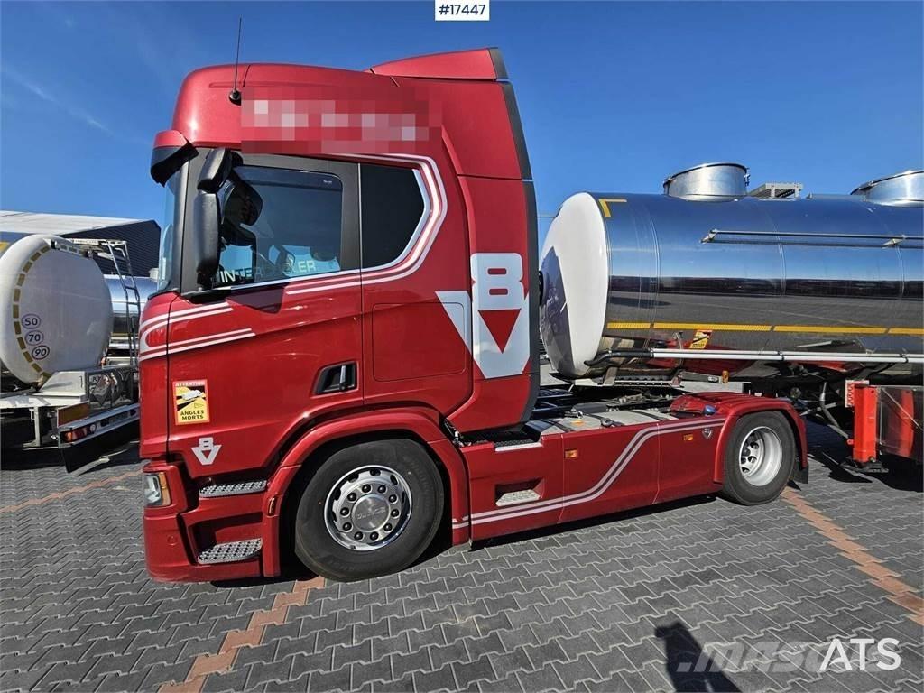 Scania R530 V8 曳引機組件