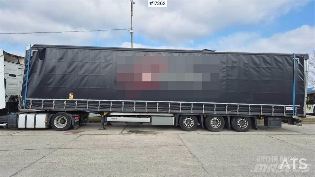 Schmitz Cargobull 篷布半拖車