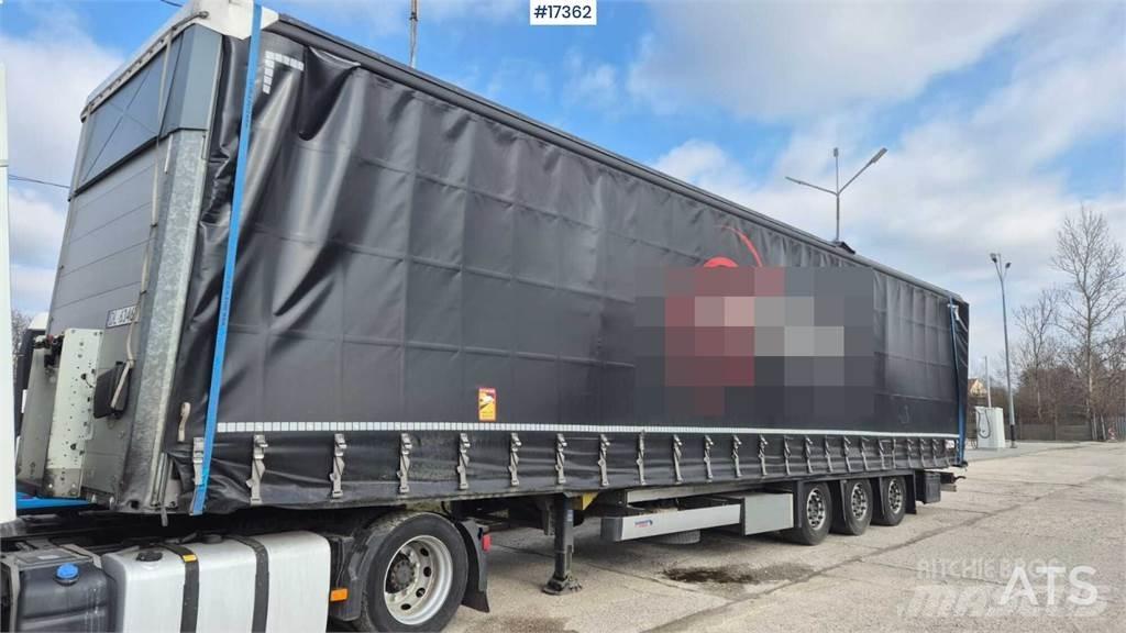 Schmitz Cargobull 篷布半拖車
