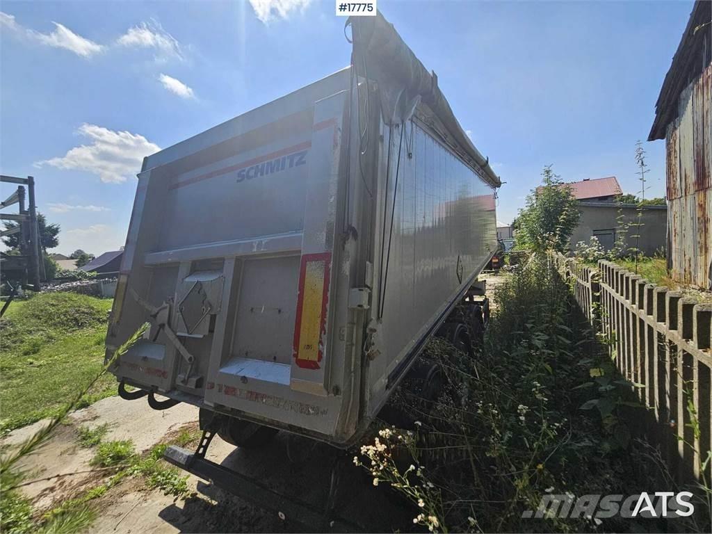 Schmitz SKI 24 傾卸式半拖車