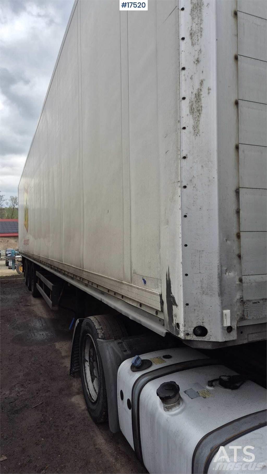 Schmitz SKO 24 篷布半拖車
