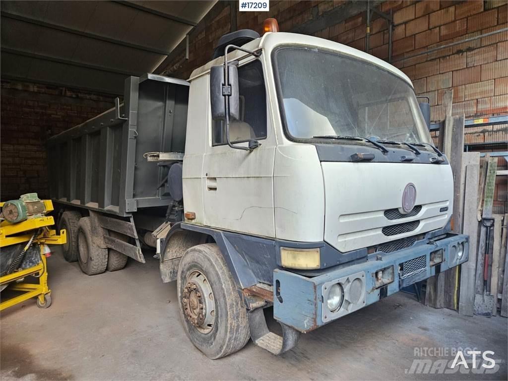 Tatra T815-2 傾卸式卡車