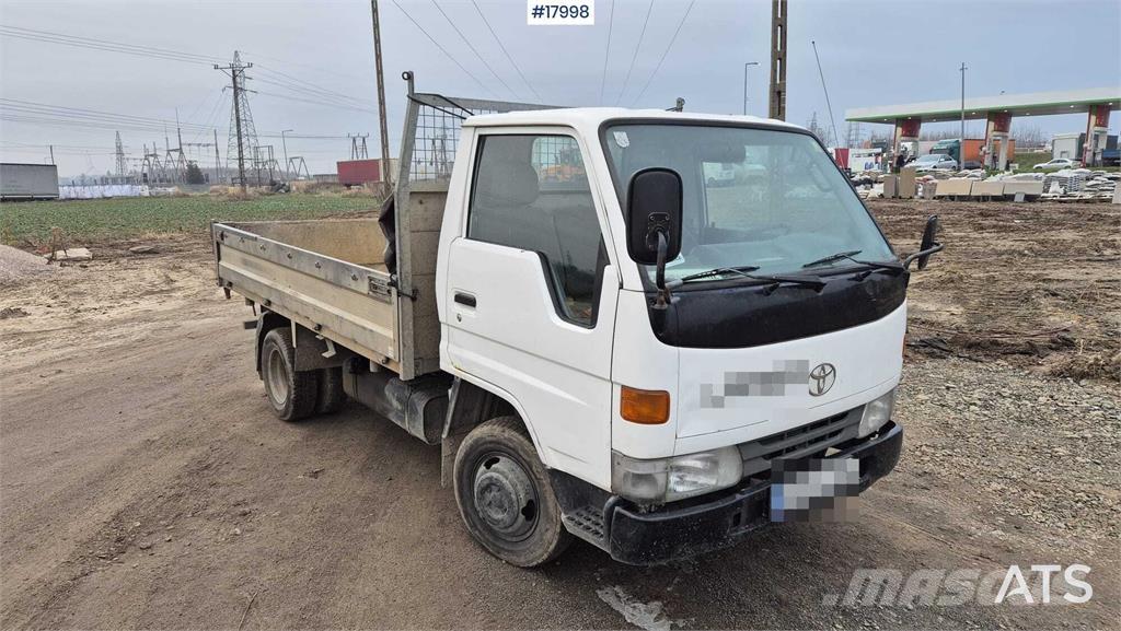 Toyota Dyna 傾卸式卡車