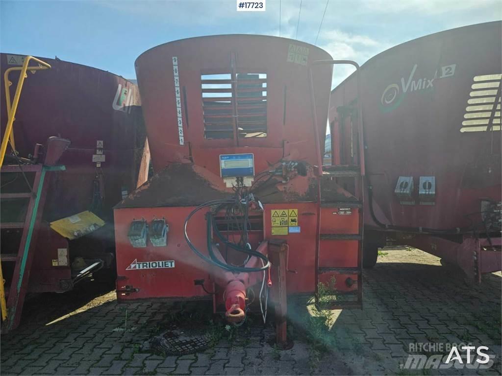 Trioliet SM-12 青飼料搬運車