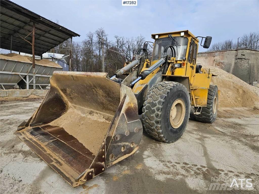 Volvo L120 輪胎式裝載機