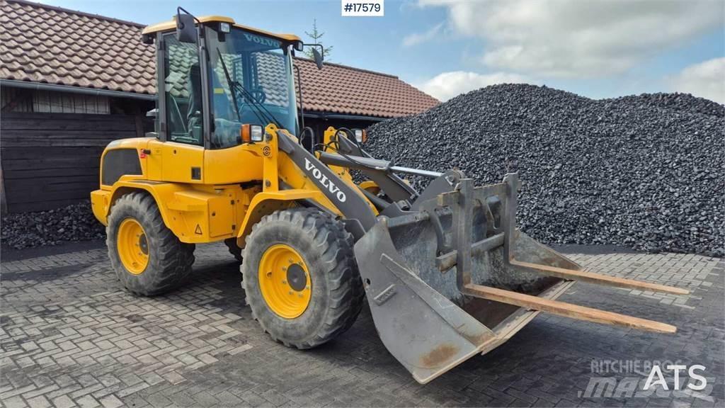 Volvo L30G 輪胎式裝載機