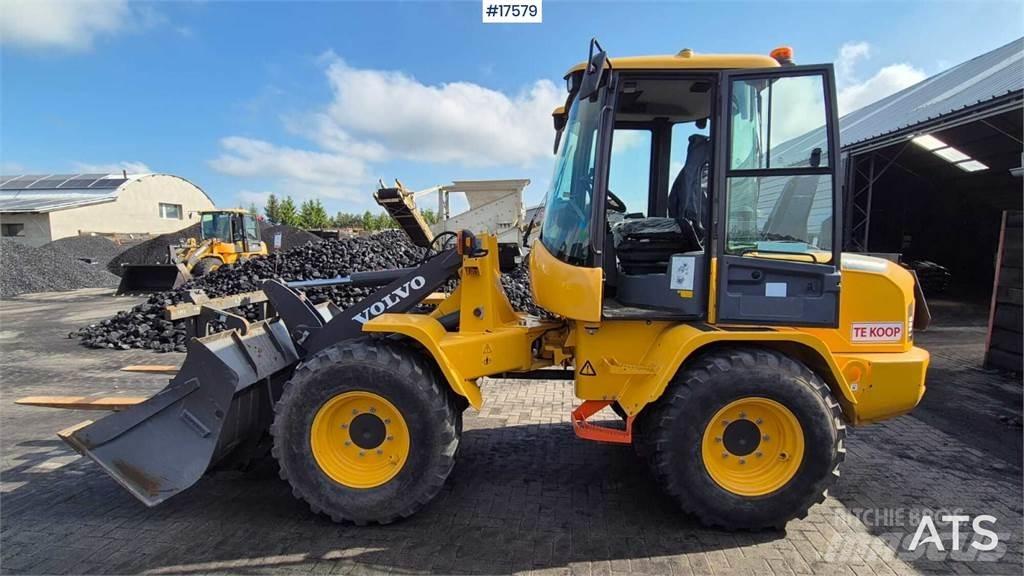 Volvo L30G 輪胎式裝載機