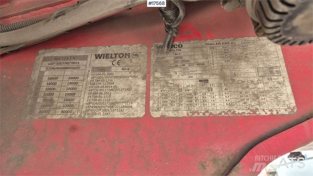 Wielton NJ 4 地架式半拖車